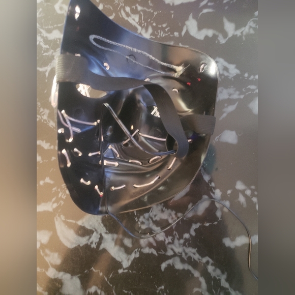 3 For 23$ Skull masks - Picture 6 of 6